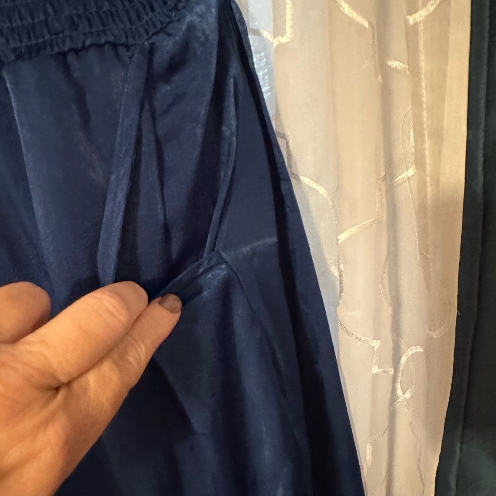 Jumpsuit in Navy Blue with Spaghetti Straps and gathered bottoms - Picture 10 of 16